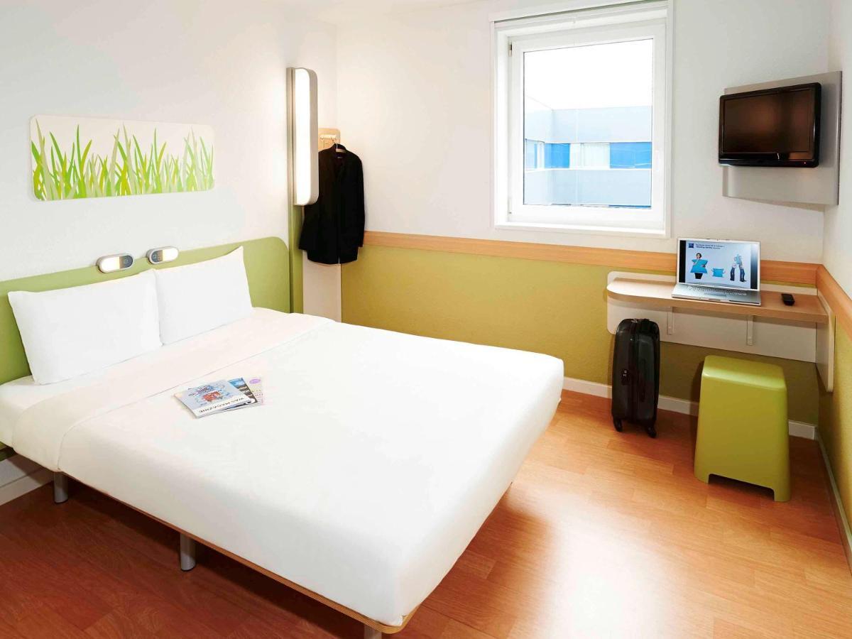 Ibis Budget Centre 2*
